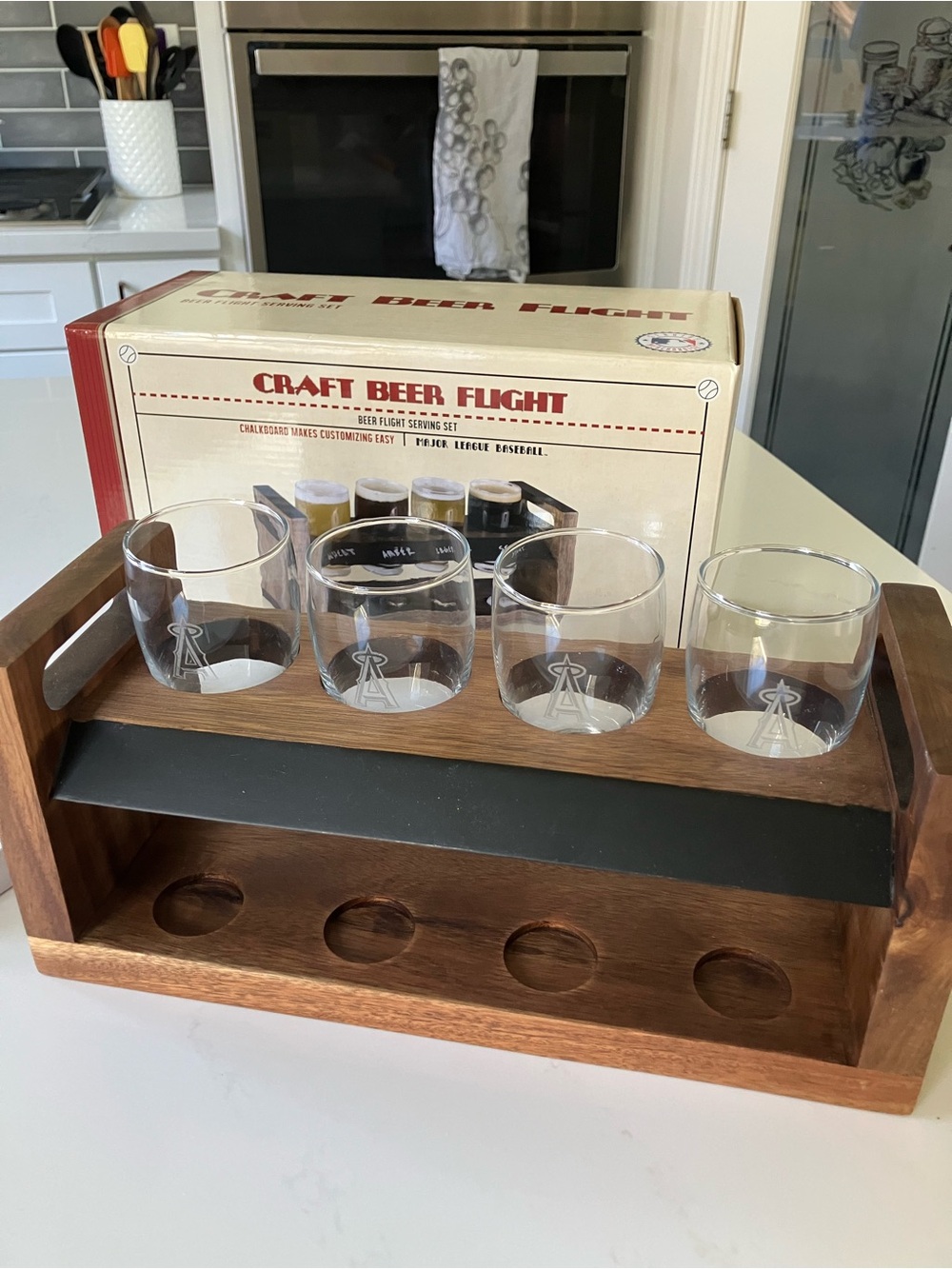 Angels Craft Beer Flight Tasting Set - Wood and Clear Glass